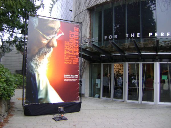 Grand Format Banners